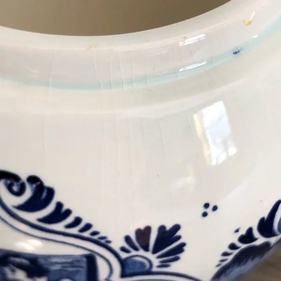 Classic Blue and White Ceramic Jar with Gold Lid - Picture 12 of 16